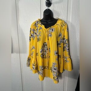 Unique Spectrum Yellow Floral Top Size XL EUC